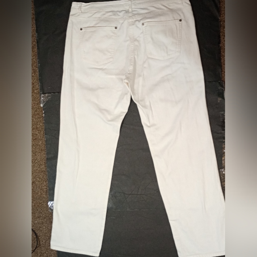 Eileen Fisher (38Wx31L) White Denim Jeans Women Mid Rise,5 Pckt,Stght Leg,14-16